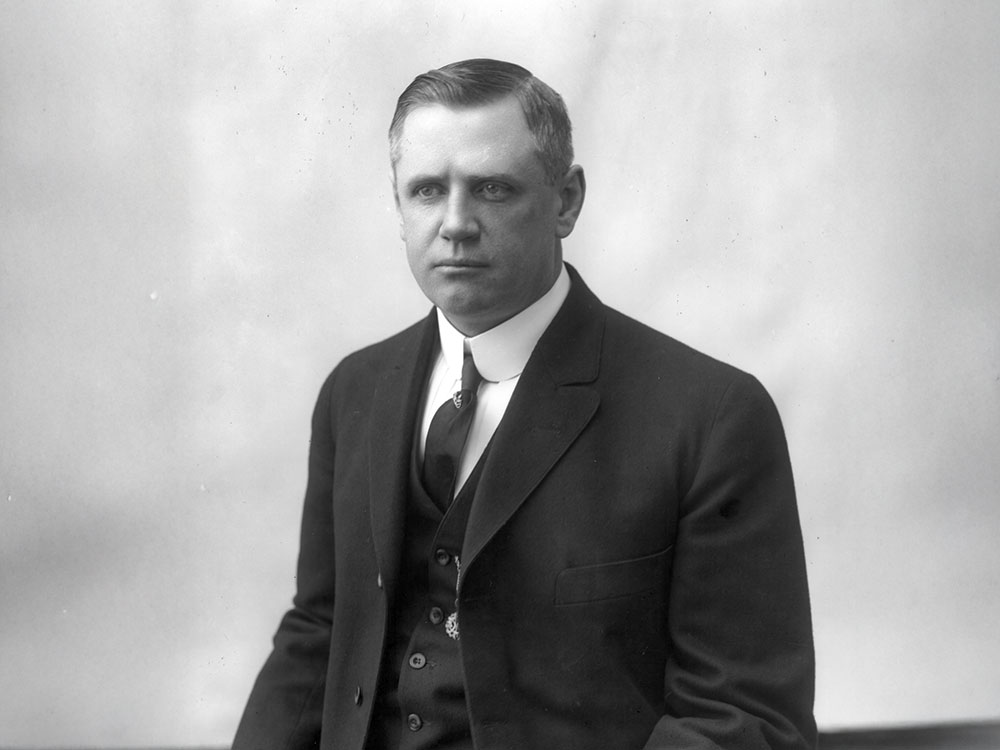 4.2.2_Story2_MediaGridOnlyPhotos_Card2_WHarley