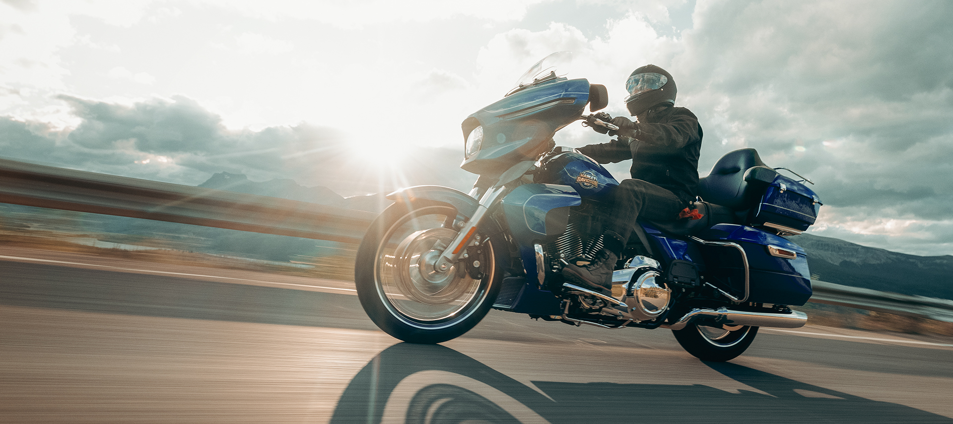 2025 Grand American Touring motor rijdend