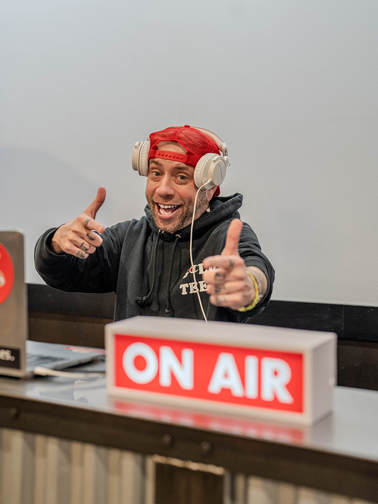 11.1.54_LaborDayOutletSale_GalleryGrid_Card3_Event