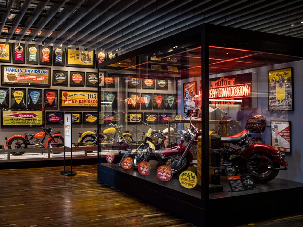 8.0_DavidsonPark_LargeCarouselSlider_Card2_H-DMuseum