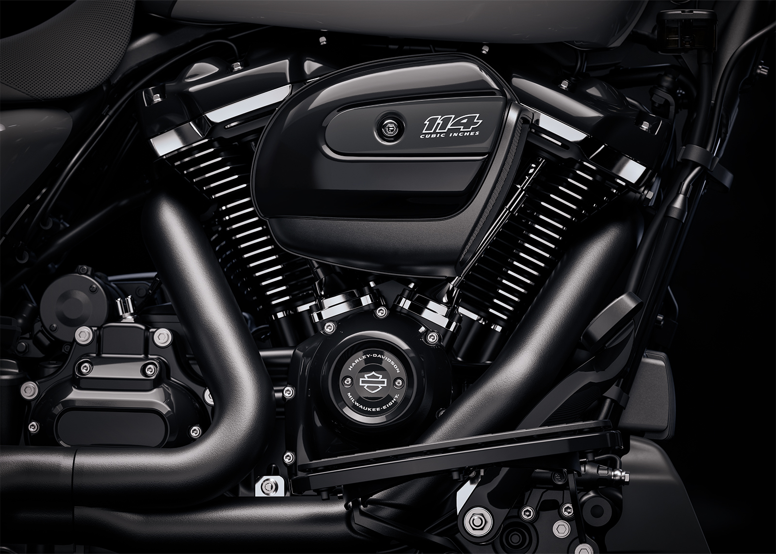 2025 Freewheeler : Key Feature Performance : Milwaukee-Eight® 114 Engine