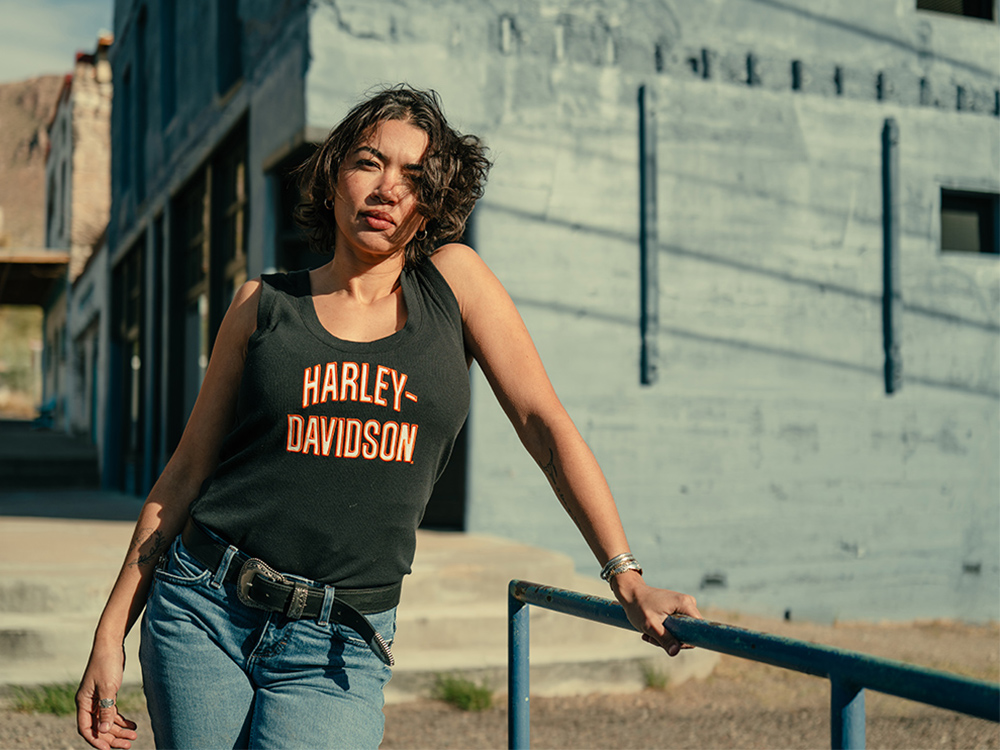 woman in black Harley-Davidson's tank top