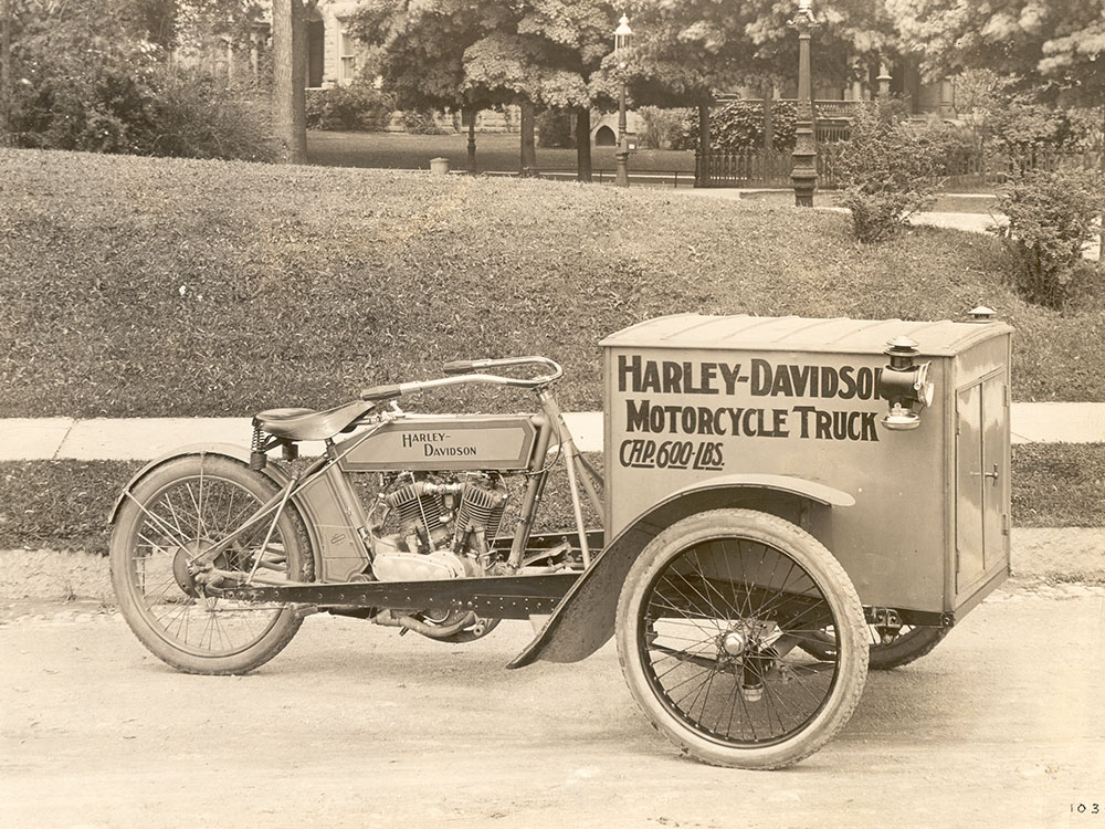 4.2_HistoricStories_MediaSlider_Card3_FiveThingsYouNeverKnew