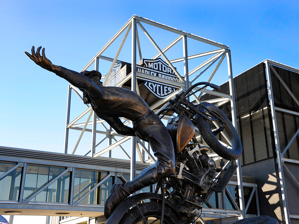 3.2_Exhibits_LargeCarouselSlider_Card2_PlanByInterest