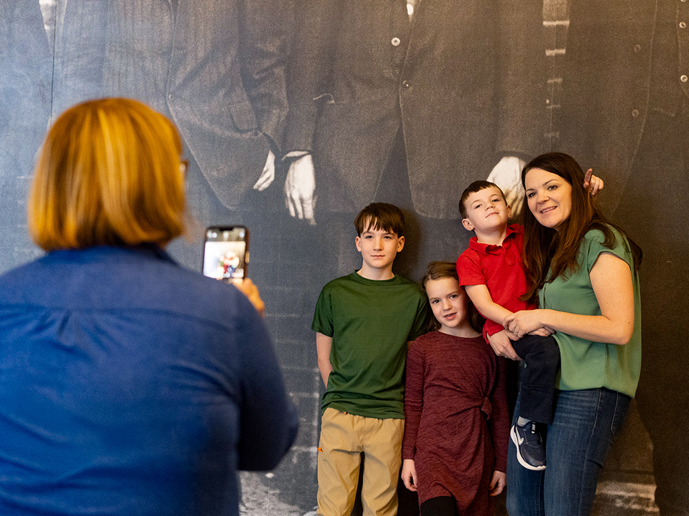 7.0 MuseumAnnualPass MediaGrid 1MediaCard VIP