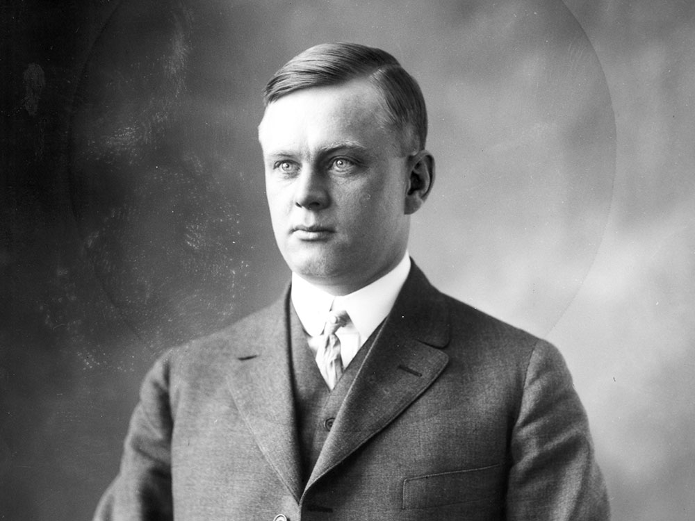 4.2.2_Story2_MediaGridOnlyPhotos_Card1_ADavidson