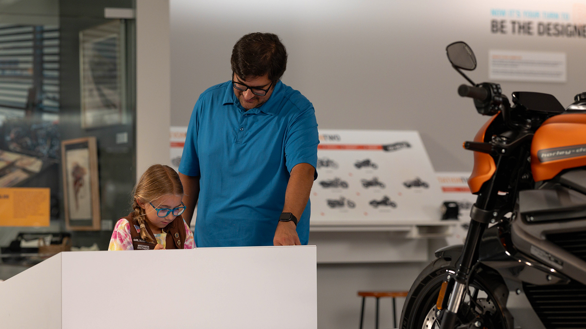 3.1.3_DesignLabExhibit_GallerySignleRowStyle_Card4_DesignLabExhibit