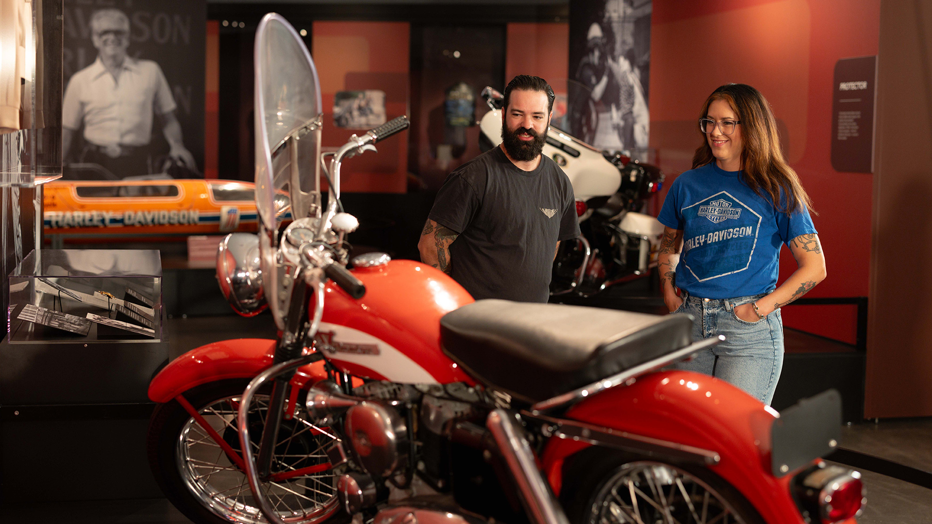 3.1.1_ThisIsMeExhibit_GallerySingleRow_Card4_ElvisBike