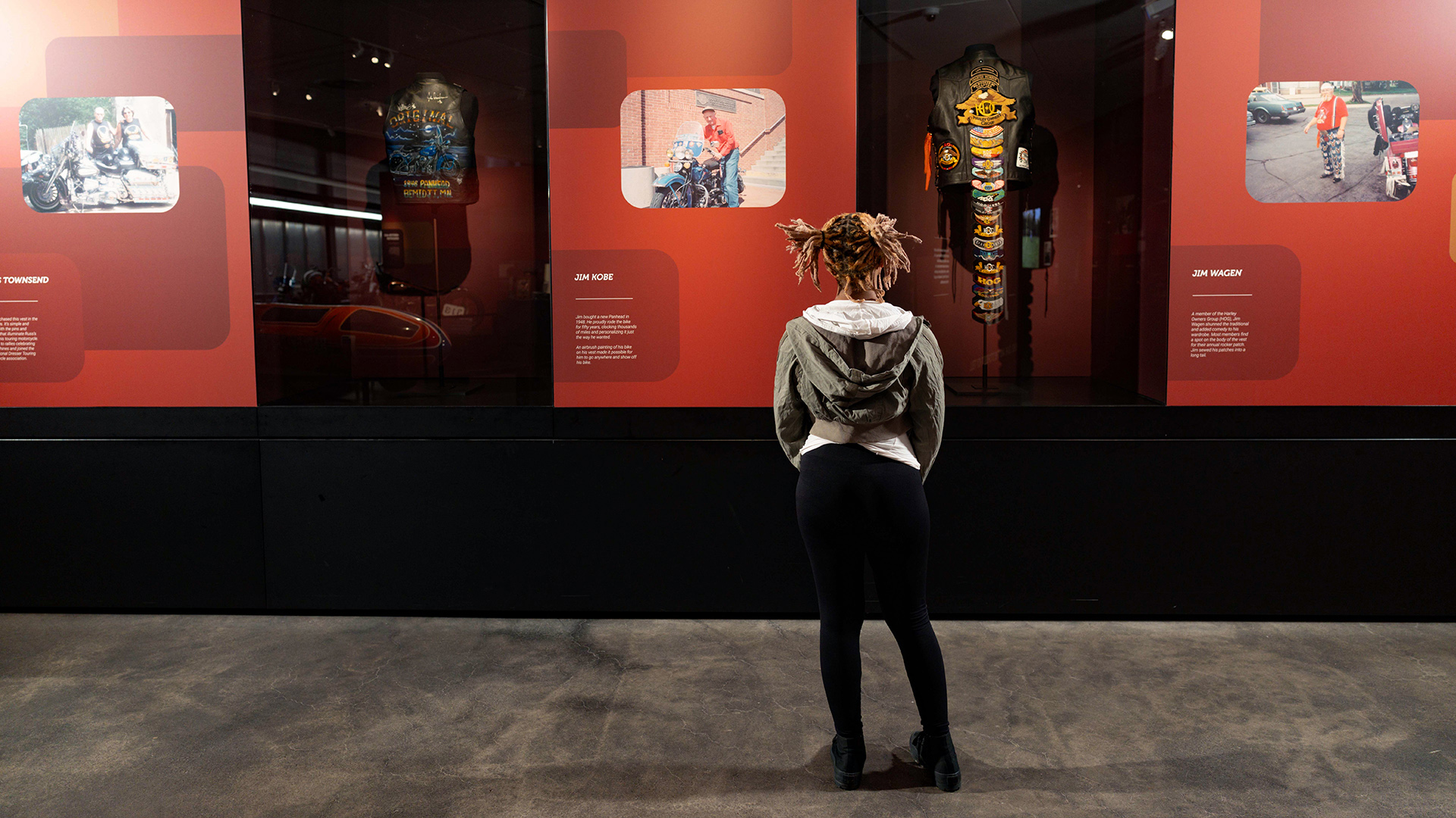 3.1.1_ThisIsMeExhibit_GallerySingleRow_Card3_ElvisBike