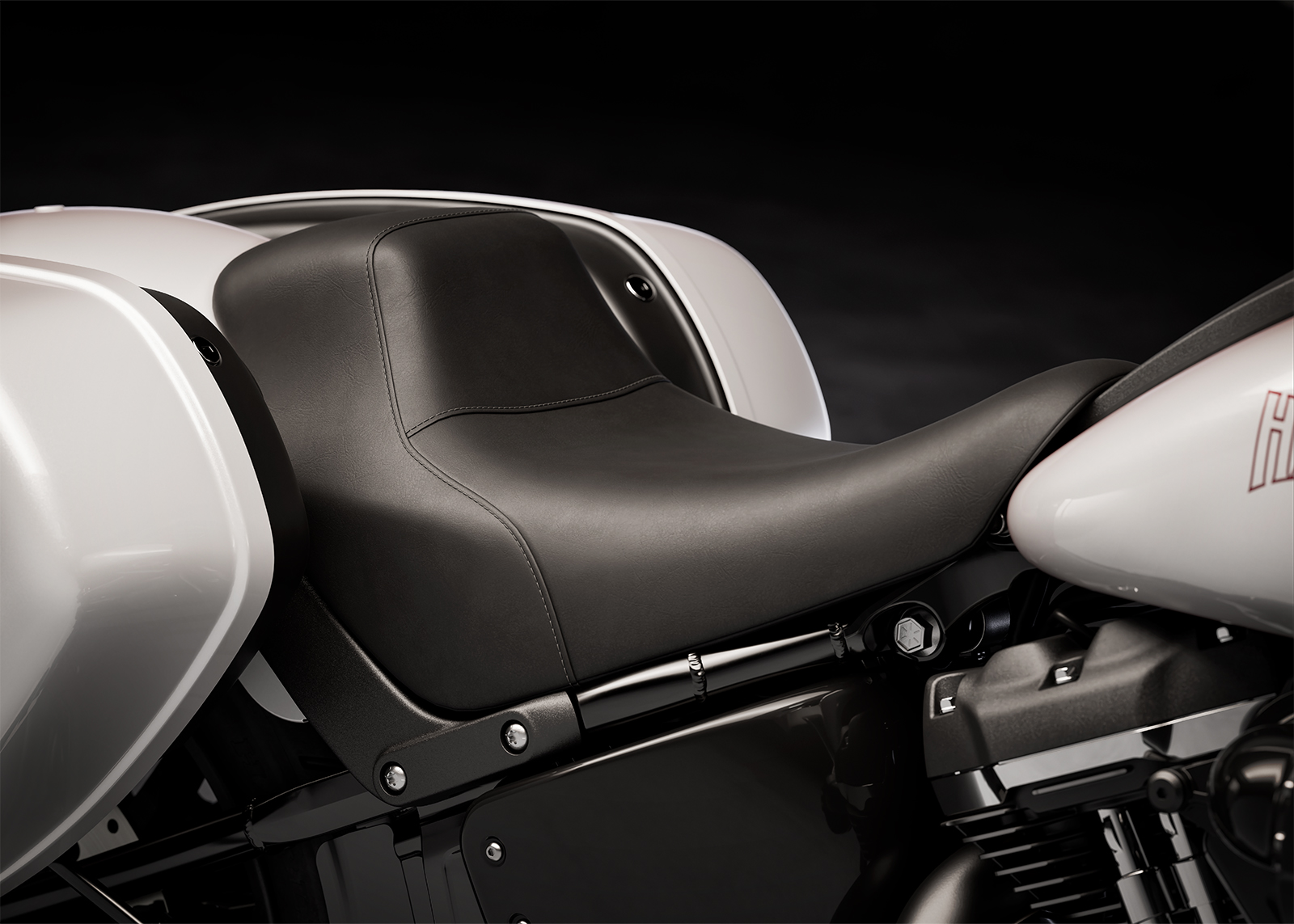 2026er Low Rider ST – sportlicher Solositz  