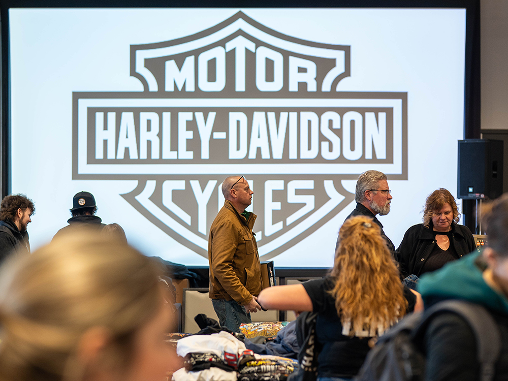 11.1.54_LaborDayOutletSale_GalleryGrid_Card1_Event