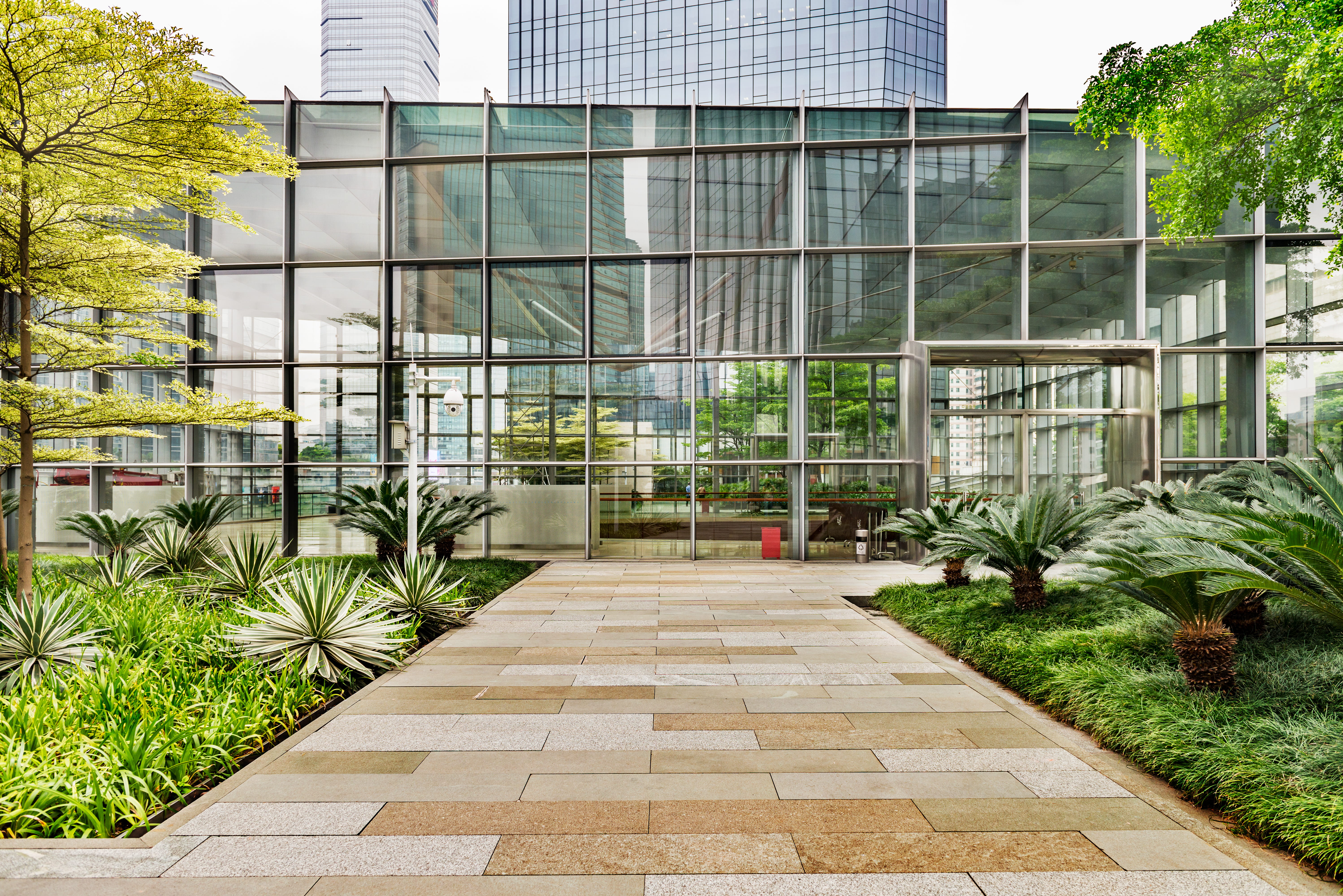 Commercial Landscaping in London: What Property Managers Need to Know