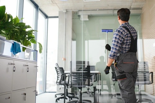 Safe Access at Height: What to Look for in a Professional Cleaning Partner