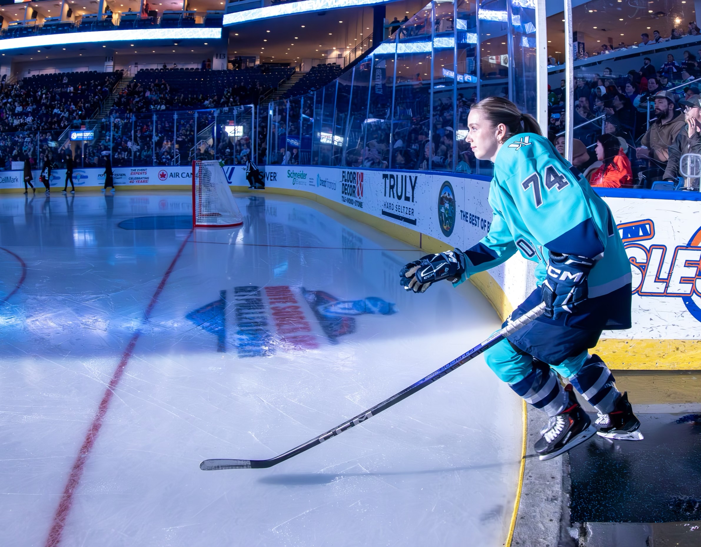 Photo de Carley Olivier, hockeyeuse de la LPHF.