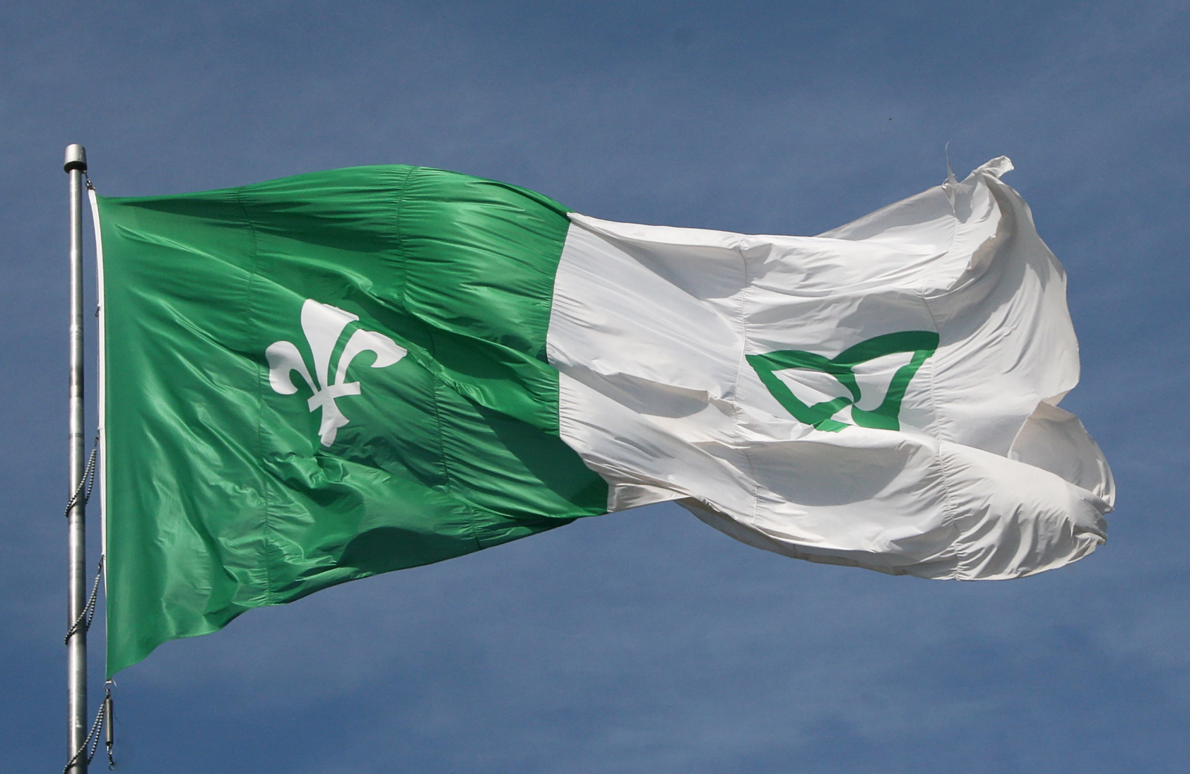 Photo d’un drapeau franco-ontarien.  