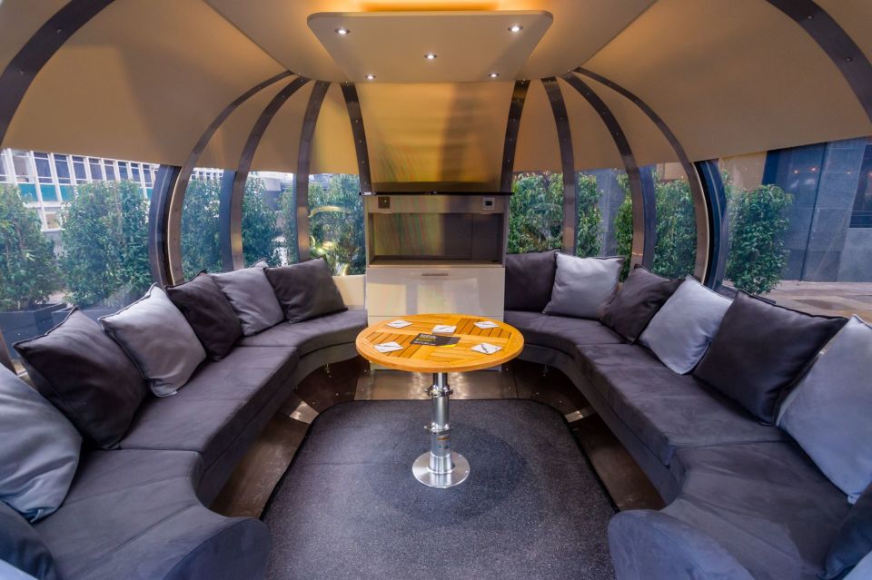 Meeting pod (exclusive to Neo customers)