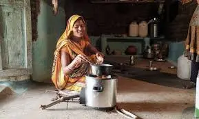 Greenway hero image handing out cookers from their website