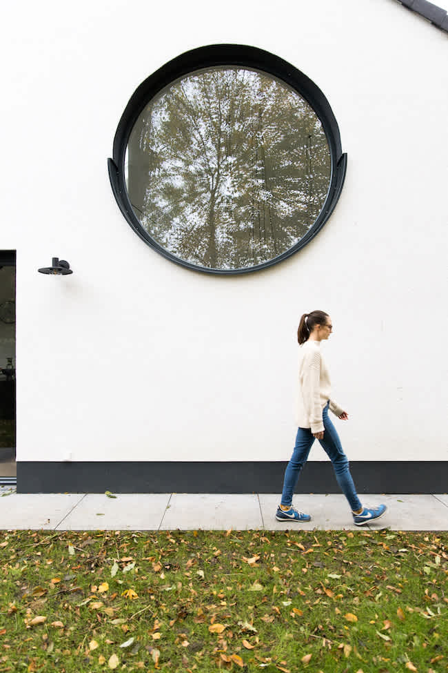 Sorpetaler-Holzfenster-rundes-Fenster-Dortmund