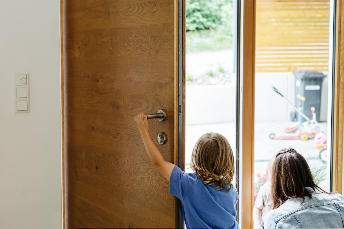 Sorpetaler wooden-front-door oak