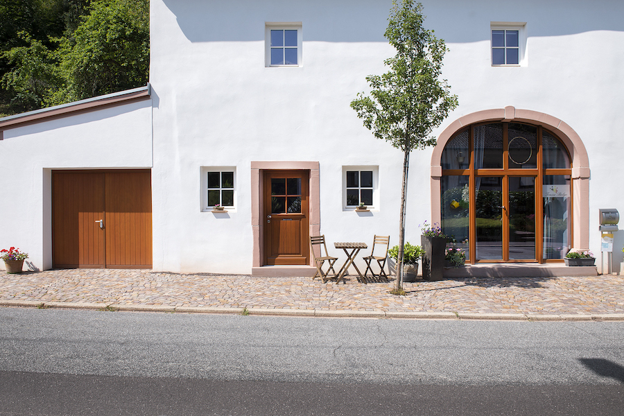 Sorpetaler-Holzfenster Bauernhaus-neues-Gewand-2