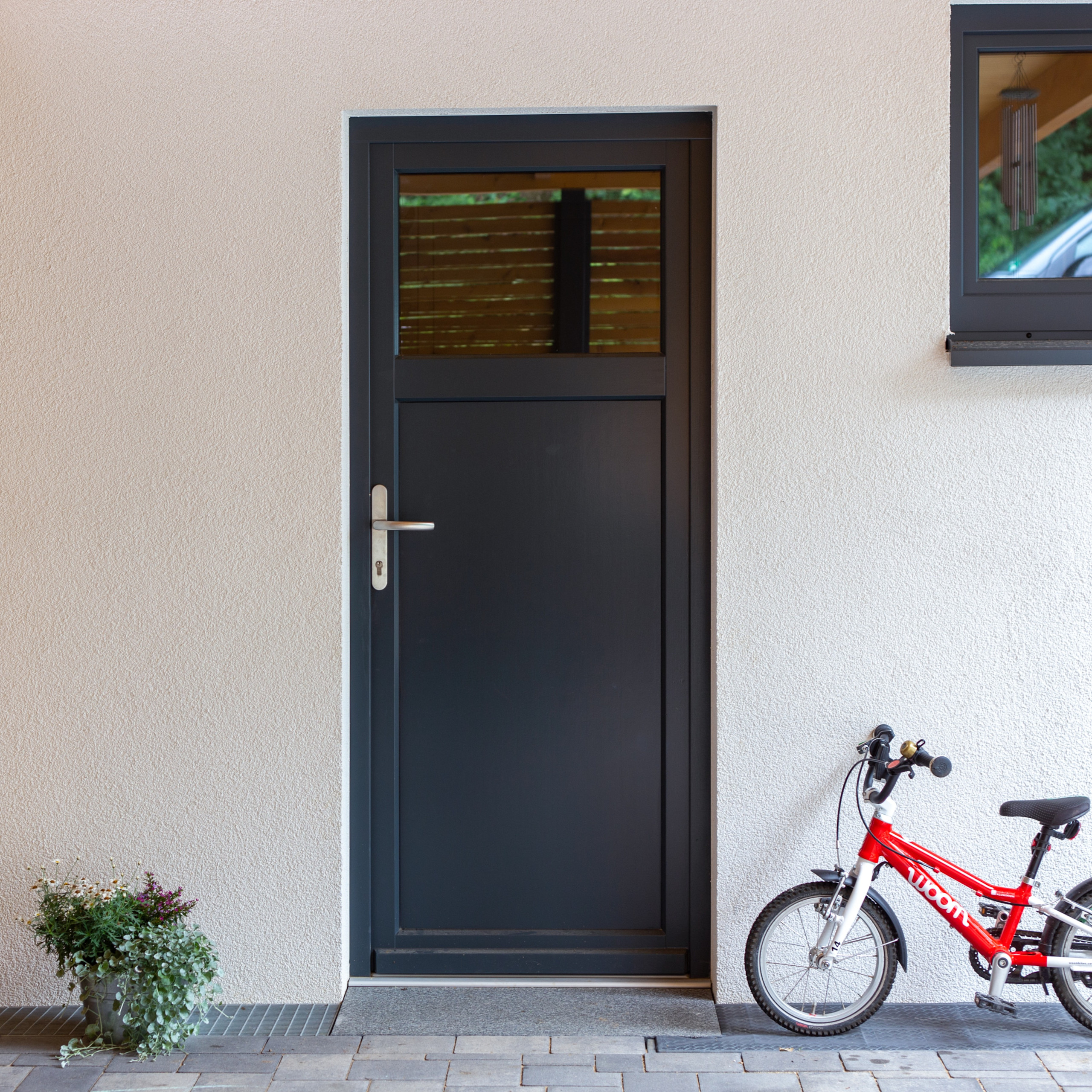 Sorpetaler-Nebeneingangstueren-002