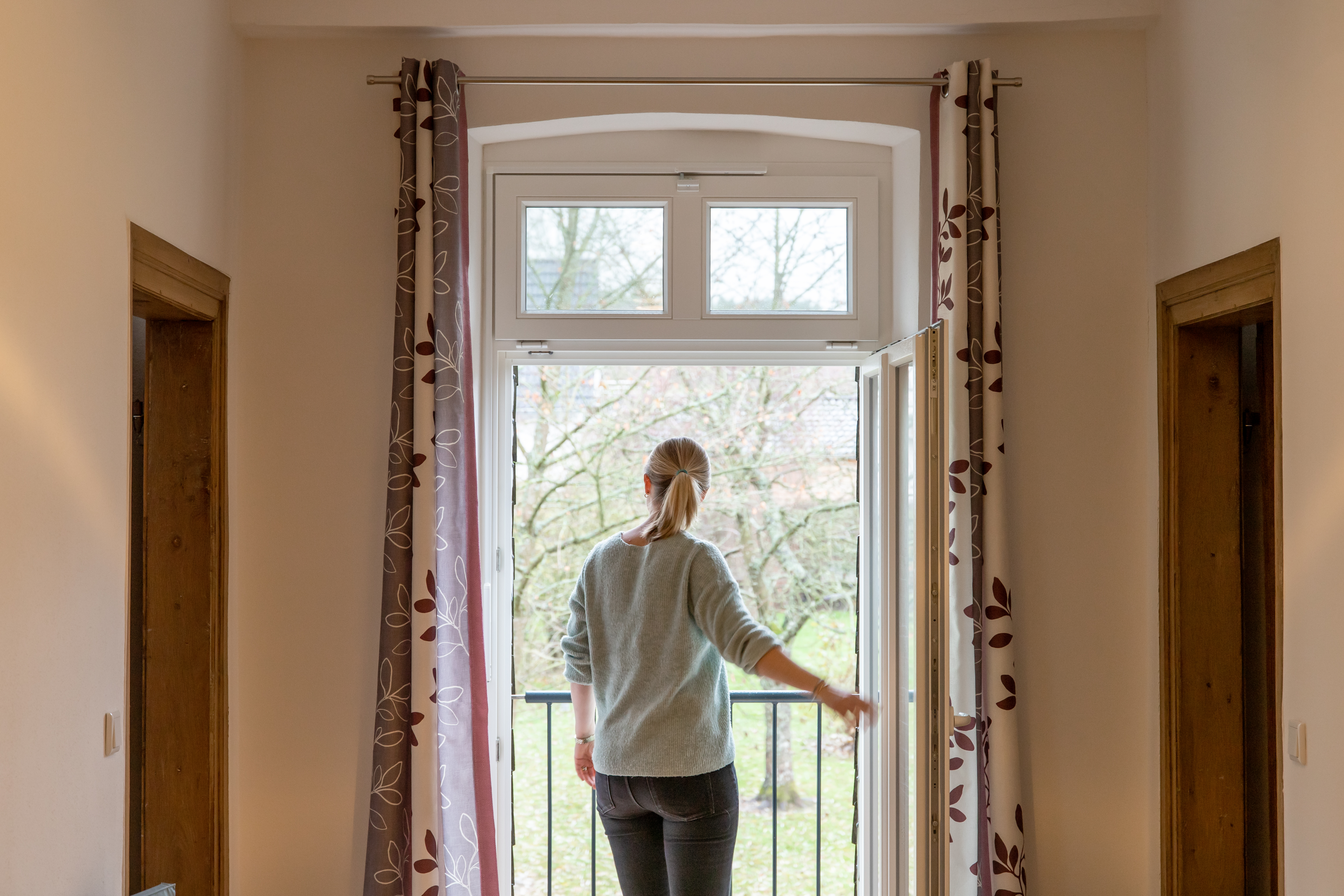 Sorpetaler-Balkontuer-klassisch-004 (1)