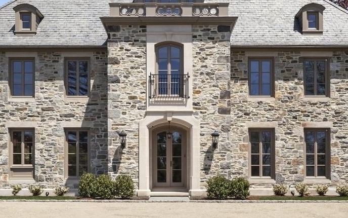 Sorpetaler front door external view