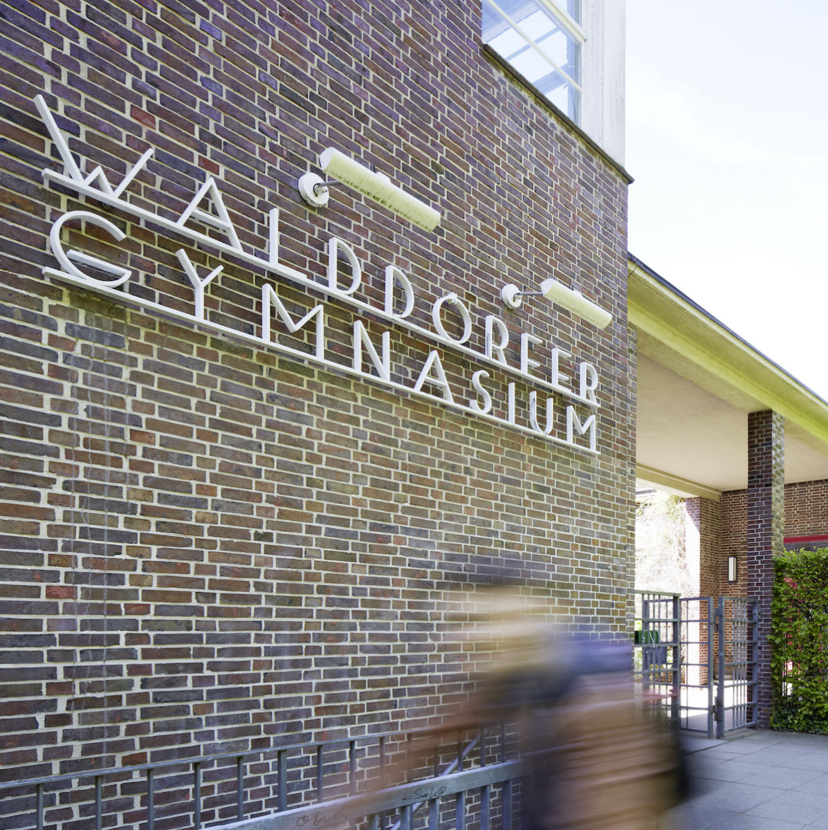 Sorpetaler Schiebefenster Holz Walddörfer Gymnasium