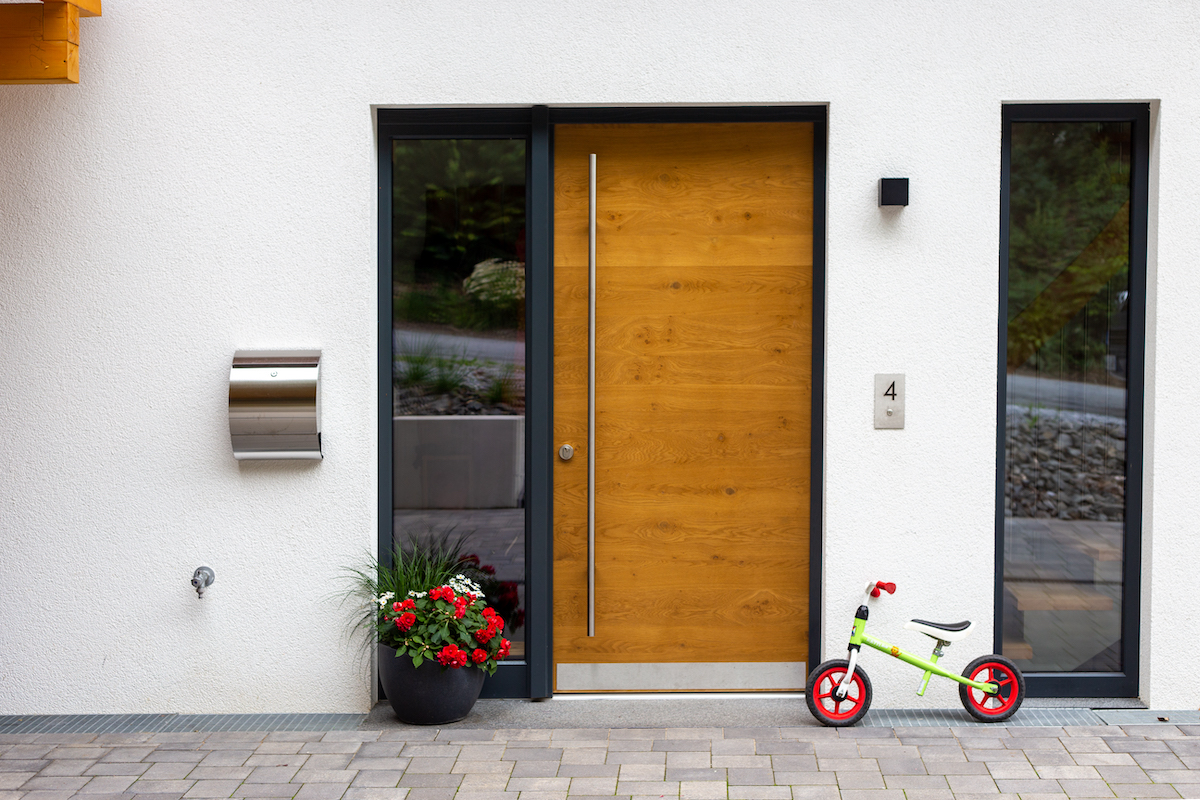 Ganzblatt-Haustür mit Eichenfurnier