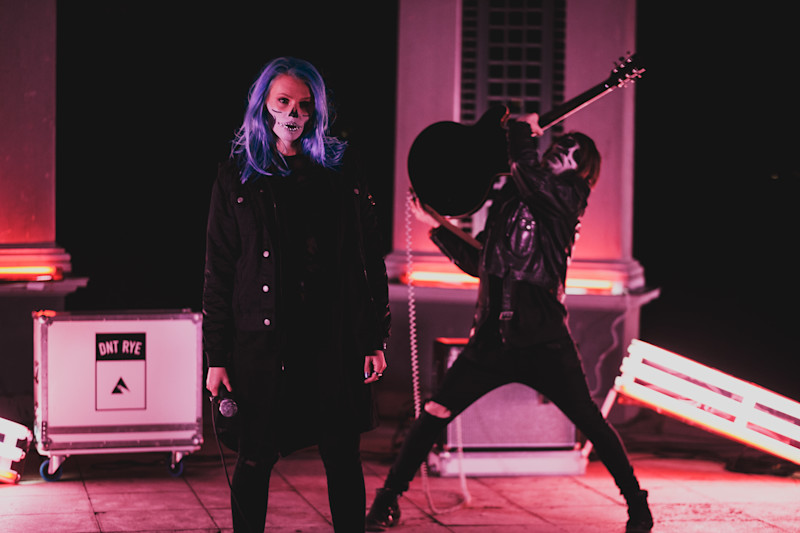 Alma Bjellerup and Simon Westerdahl in the recording of "Ocean Blue". Photo Lukas Meijer.