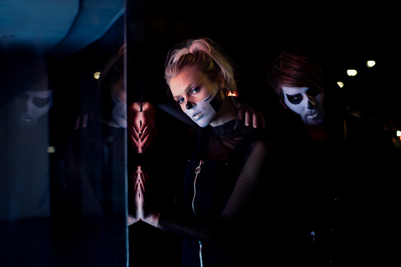 DNT RYE in front of the Gibson window in London, Alma Bjellerup, Simon Westerdahl