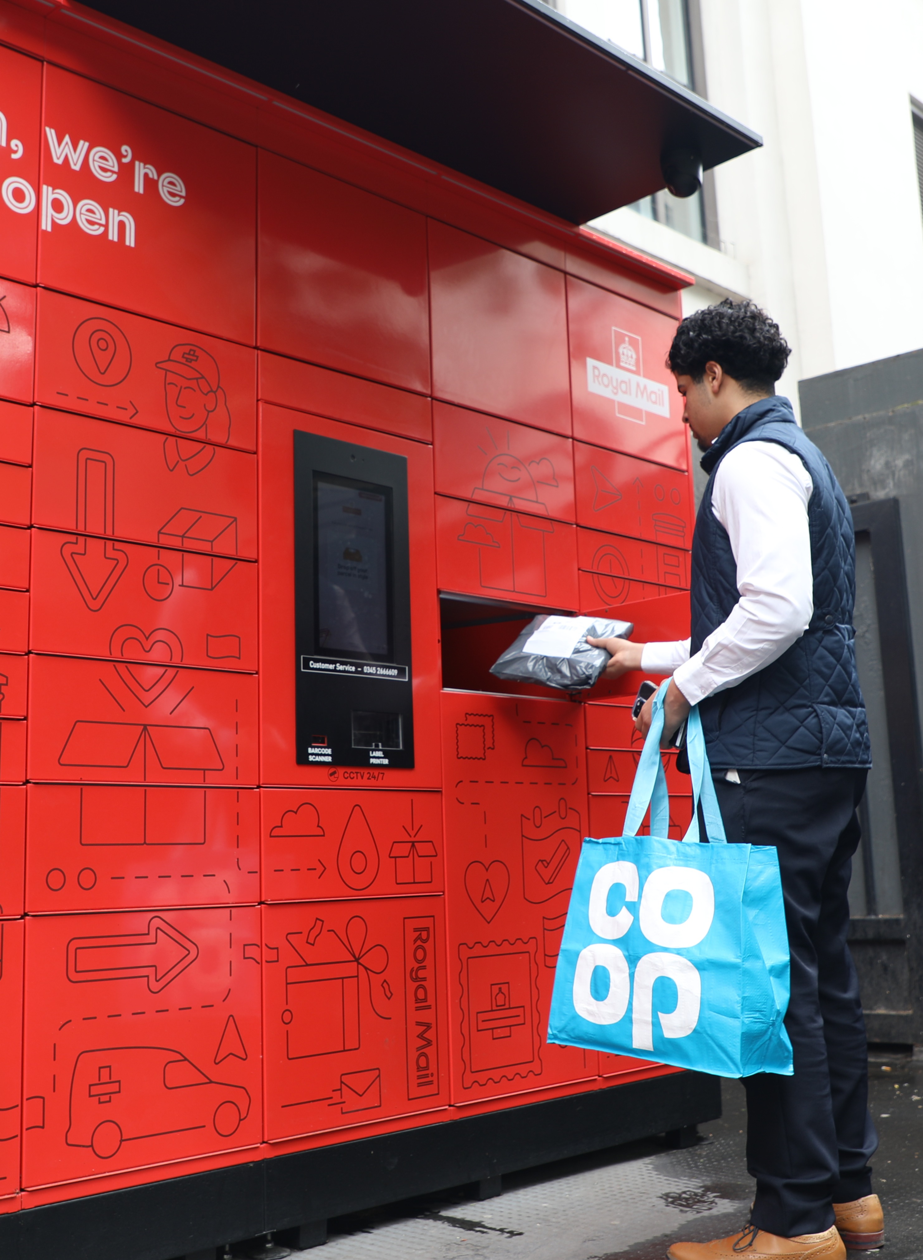Royal Mail / Co-op Parcel Lockers