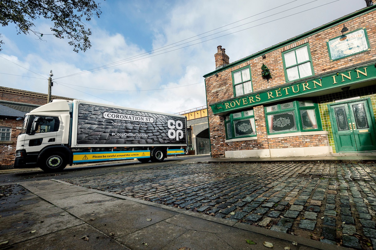 UNP Co Op 40797 Coronation Street Set003 (002)