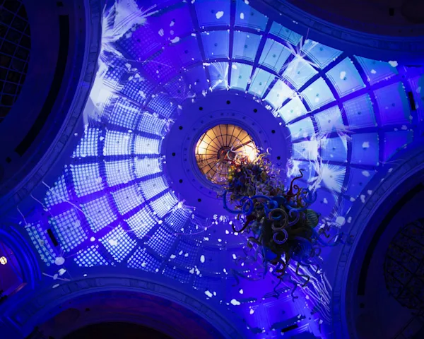 Projection mapping on a dome ceiling by Lumenarius