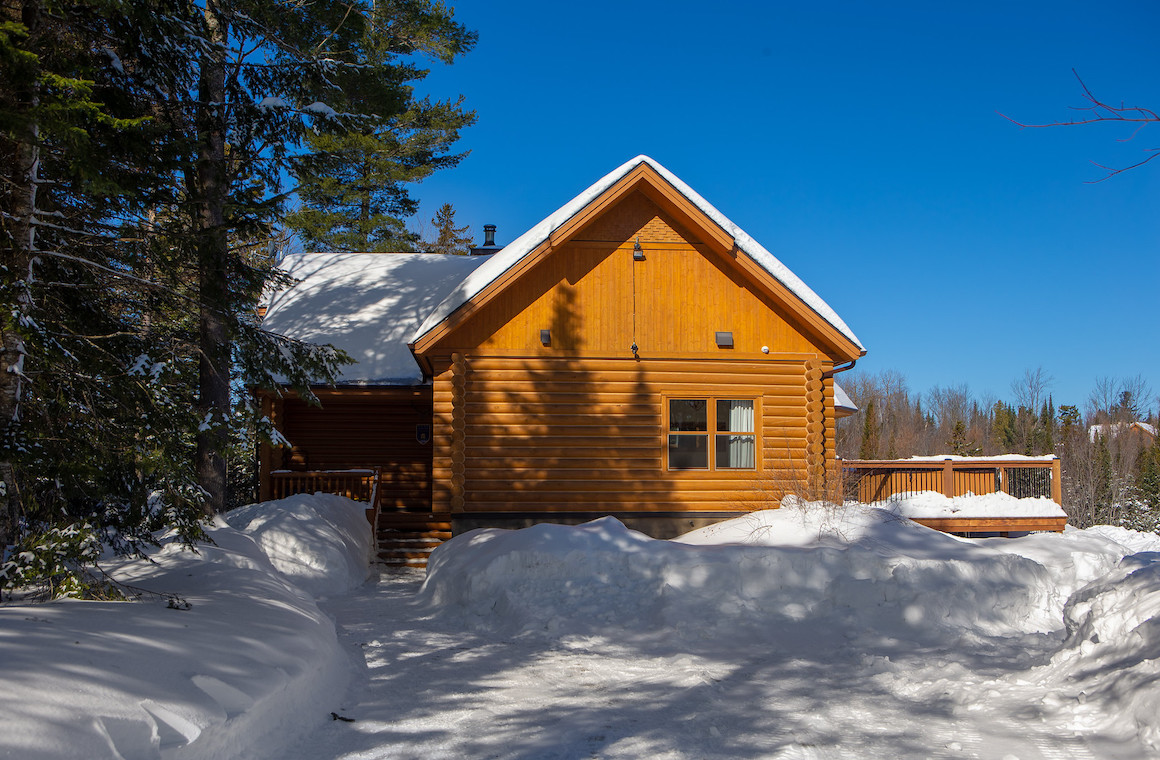 CHALETS ZENYA : White Wolf cottage