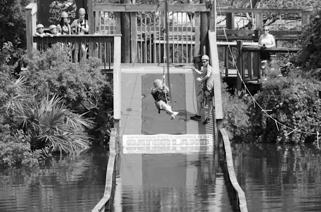 Gatorland-BW
