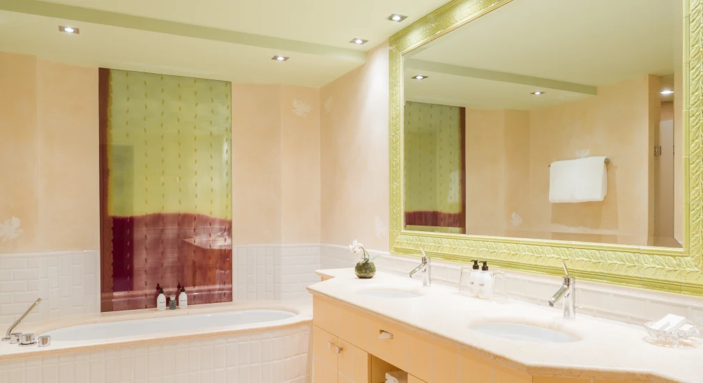 Carlton Hotel St. Moritz | Grand Suite 80 sqm | Badezimmer grün