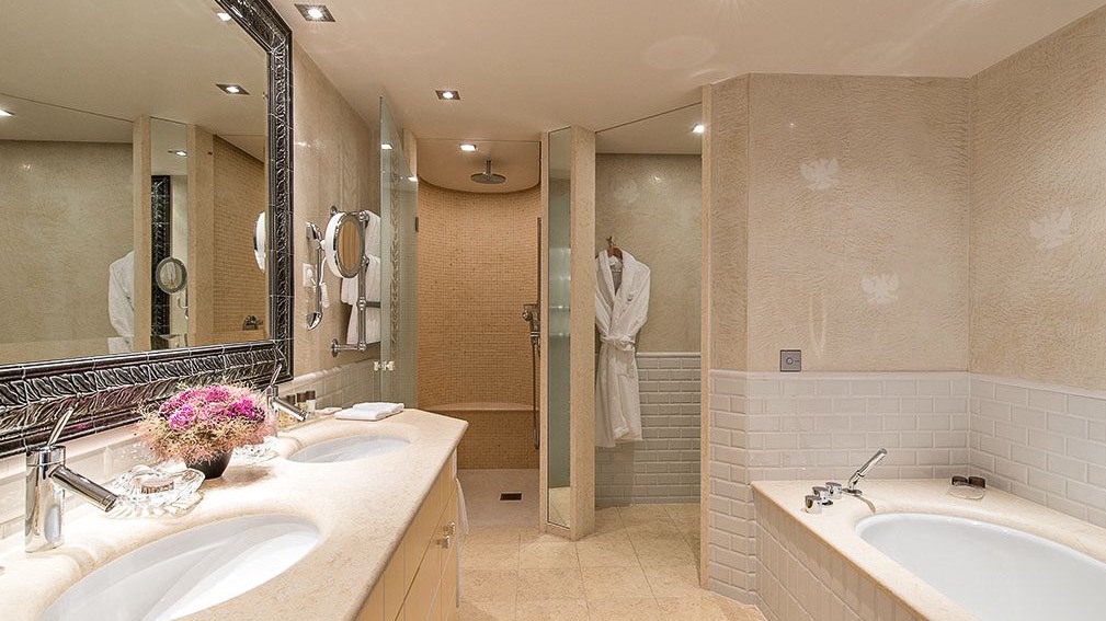 5 Suite Bad Family klein