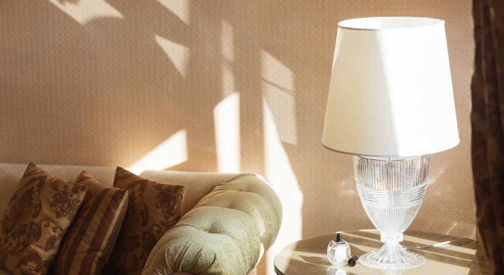 Sofa und Lampe - Carlton Hotel St Moritz