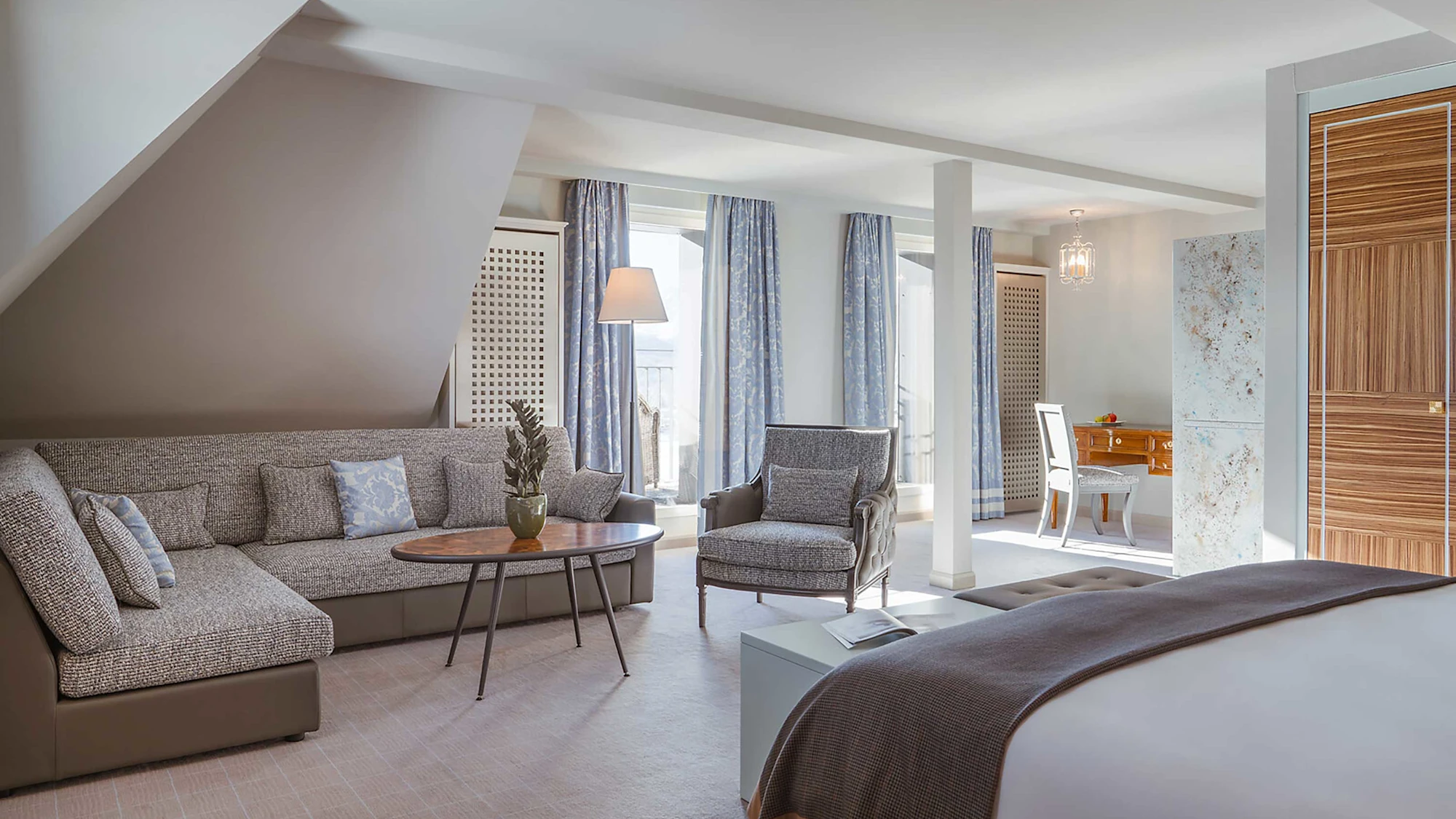 Corner Junior Suite, 75 m2 | Carlton Hotel St. Moritz