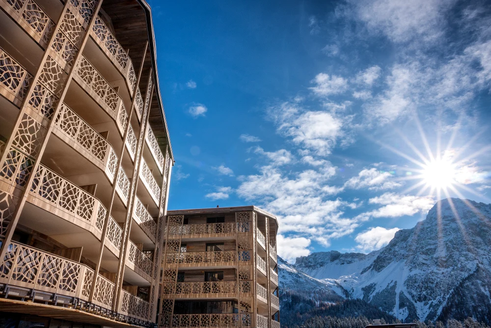 Valsana Hotel Arosa | exterior view - winter