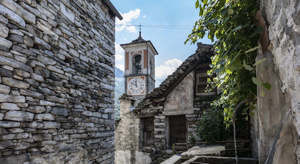 Corippo - Valle Verzasca - 4 (© Ascona-Locarno Tourism - foto Alessio Pizzicannella)-min