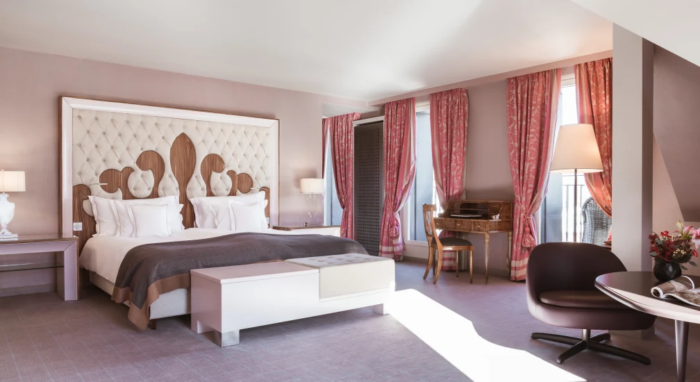 Junior Corner Suite 50 - Schlafbereich - Carlton Hotel St. Moritz