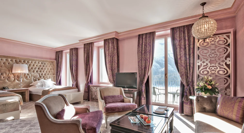 Twin Junior Suite - Sleeping & Living Area - Carlton Hotel St. Moritz