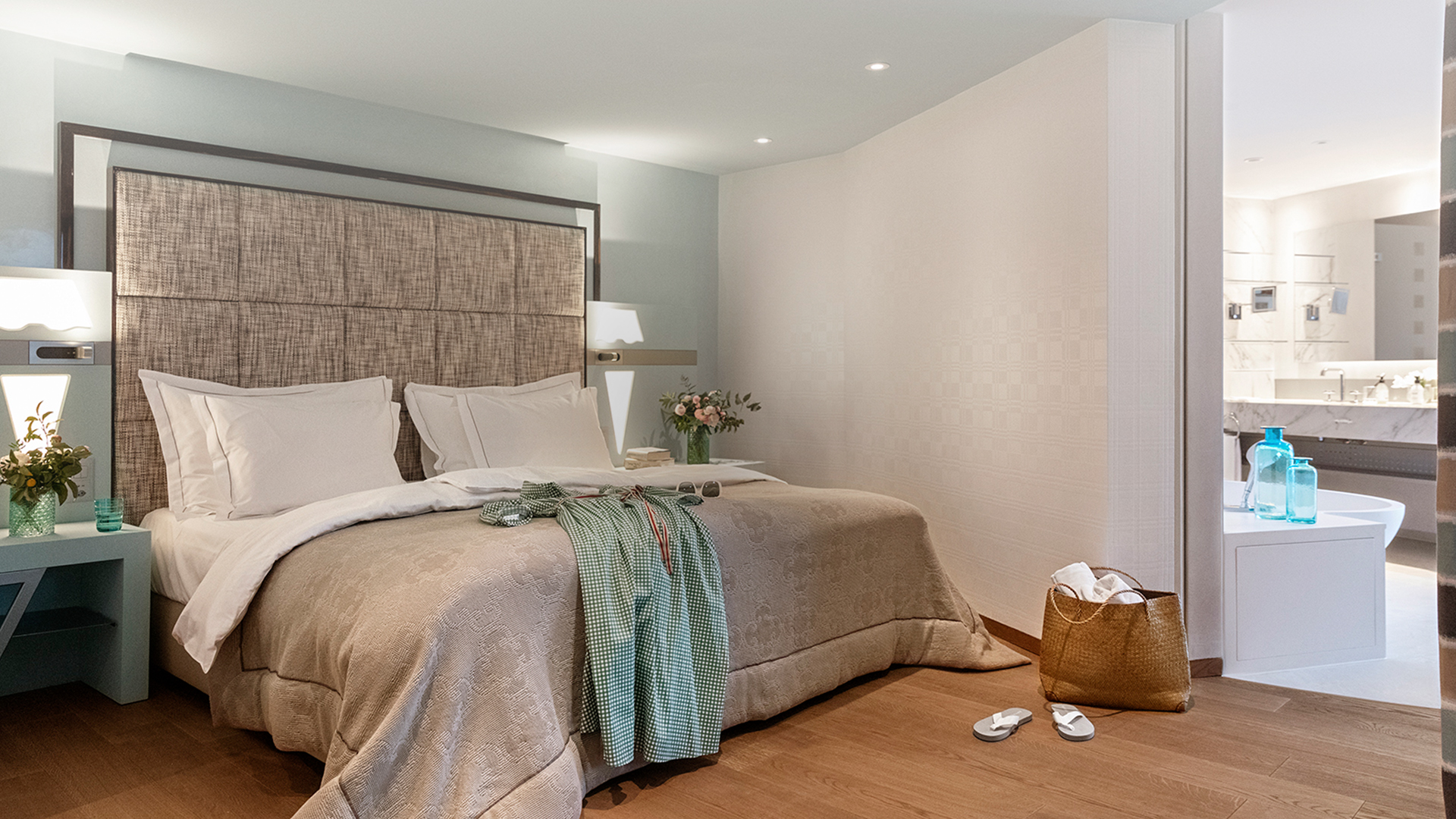 One Bedroom Superior Suite - Cover