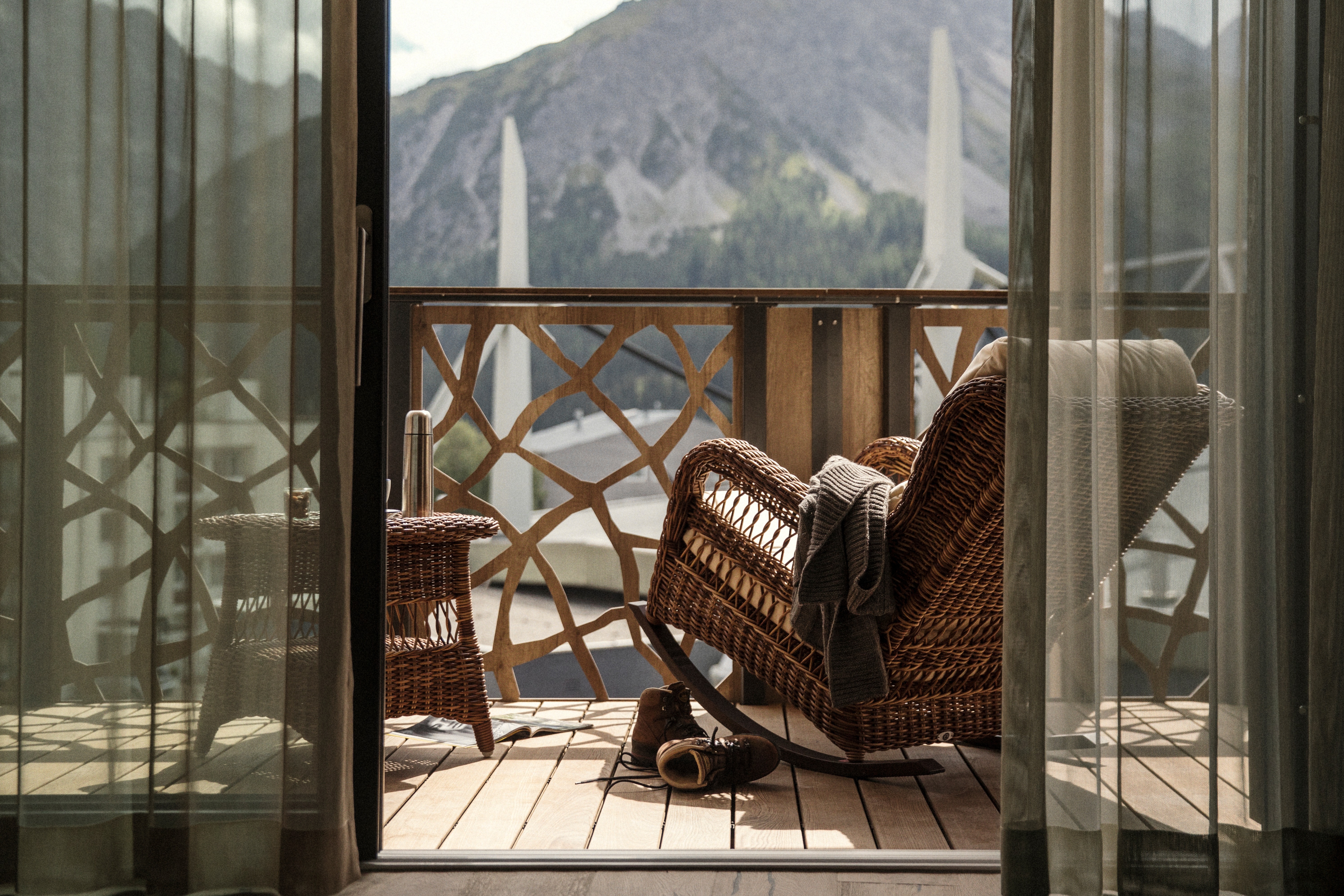 VHA Zimmer Diverse Balkon Prem DZ Dorfsicht