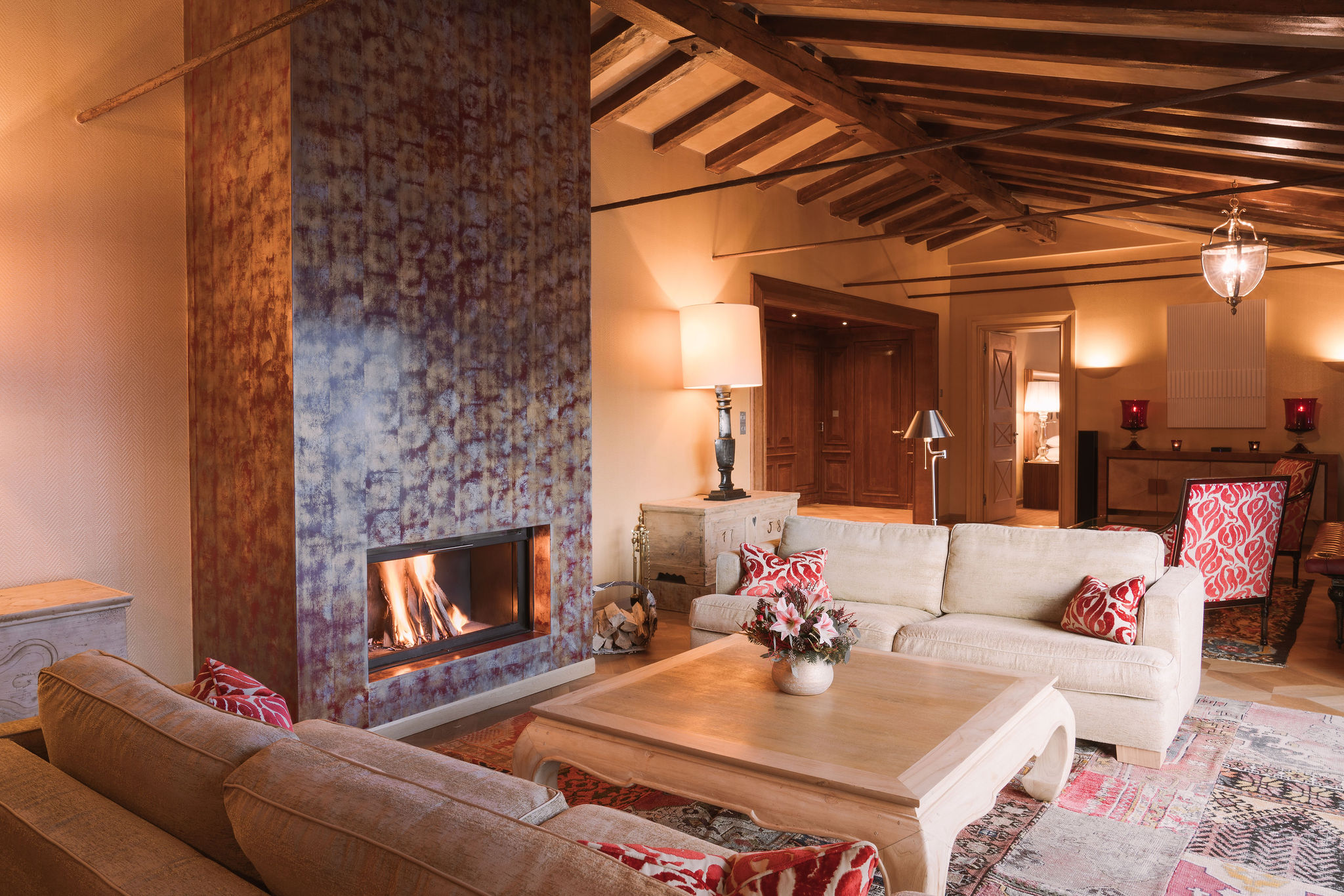 Curated visual reference: Private Outdoor Fireplaces In Penthouse Suites Reference: Carlton Penthouse Suite 386 Sqm