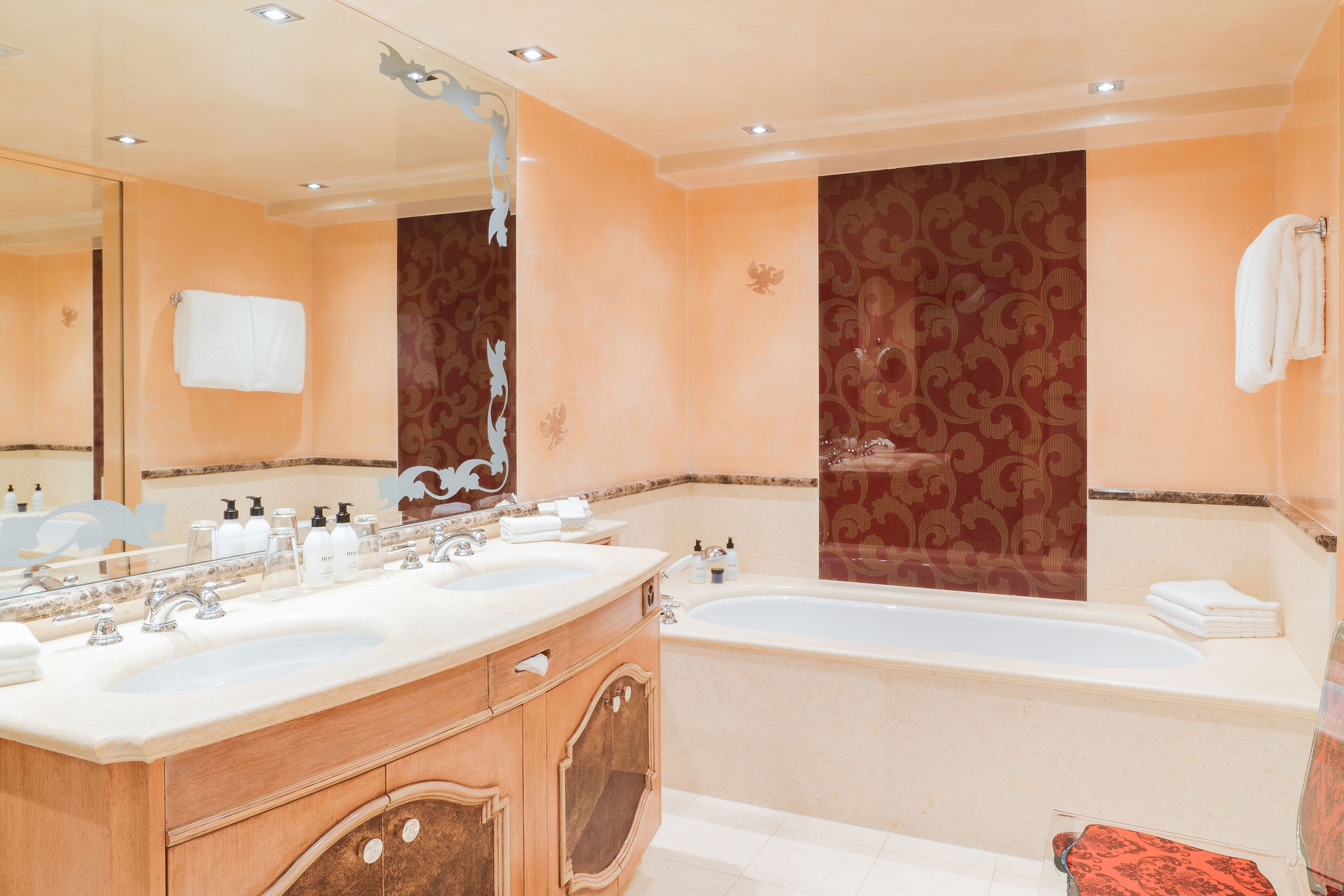 Picture Idea: Carlton Penthouse Suite 386 Sqm