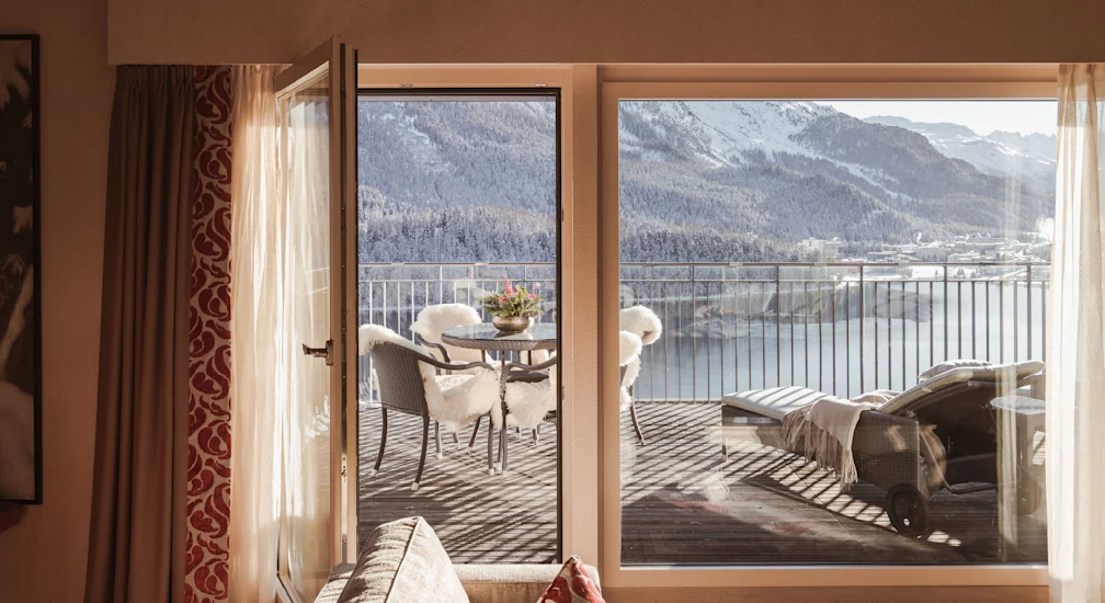 Carlton Penthouse Suite 80 - living area view