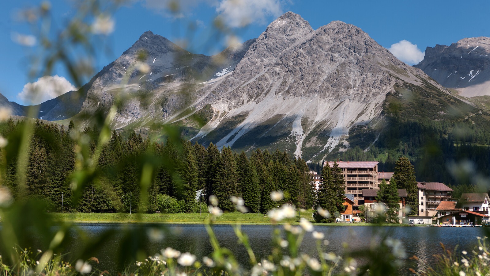 Valsana Aussenansicht Sommer1